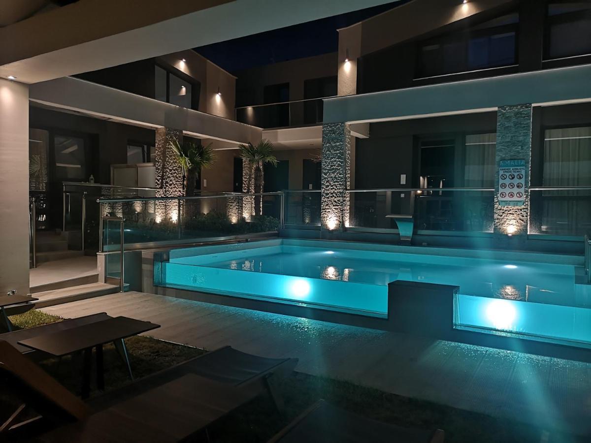 Amalia Deluxe Villas Nea Vrasna Exterior photo